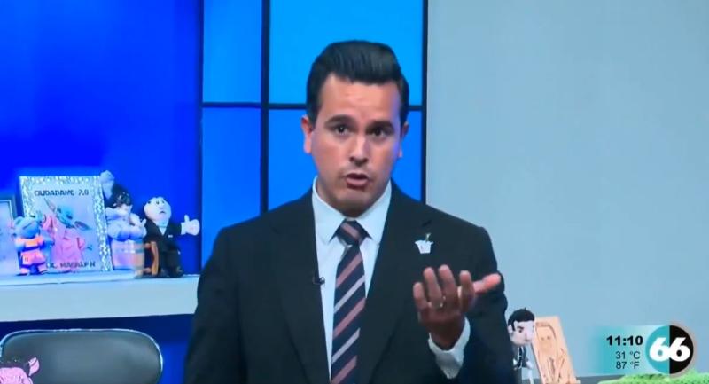 "Es tu último día": Viralizan momento en que conductor de TV mexicano habría sido despedido en vivo