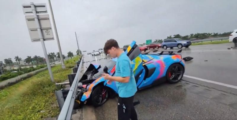 Captura - Auto de youtuber quedó destrozado