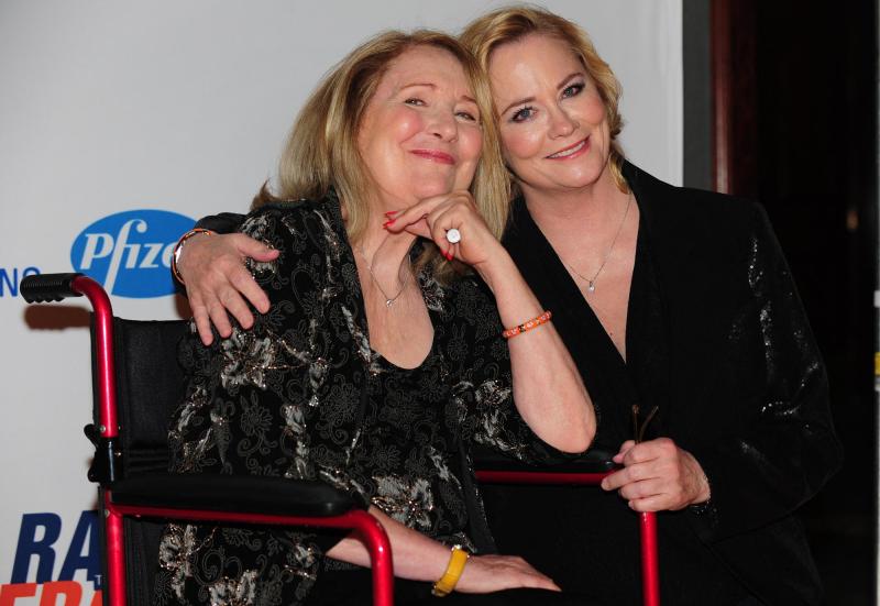 AFP - Terri Garr, a la izquierda de la foto