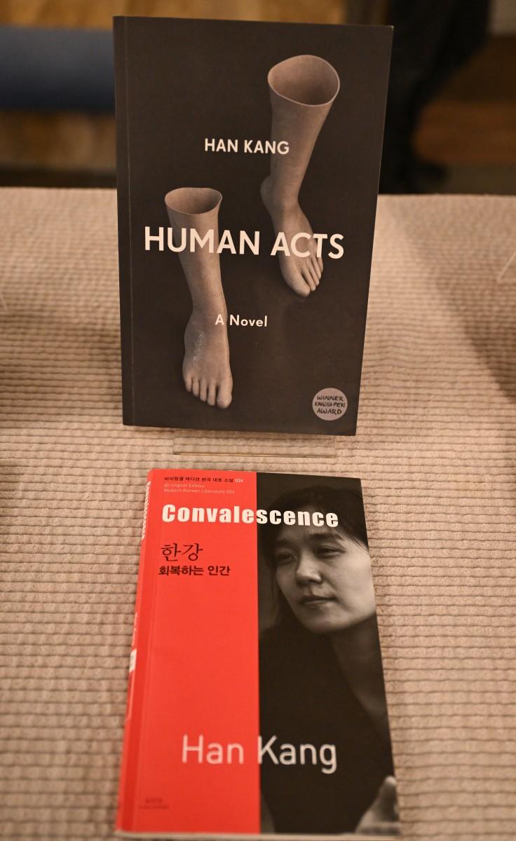AFP - Han Kang es reconocida con el Nobel de Literatura