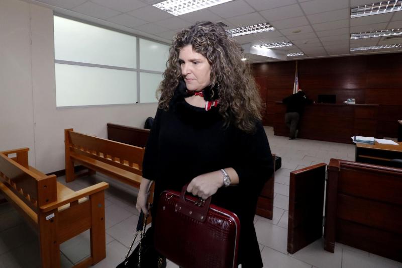 Agencia Uno - Paula Vial, la nueva abogada de Jorge Valdivia