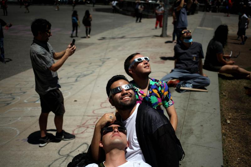 Agencia Uno - Eclipse solar anular (referencial)