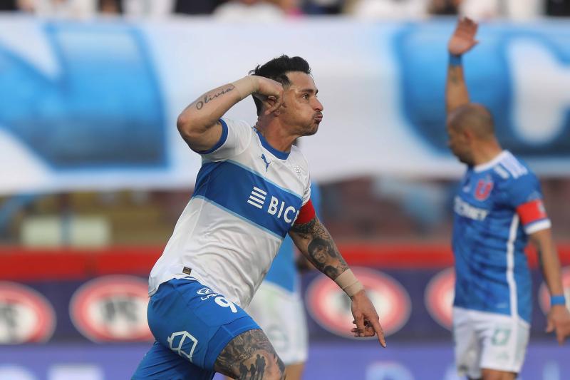 Fernando Zampedri llegó a su gol 119 con la UC - Créditos: Agencia Uno