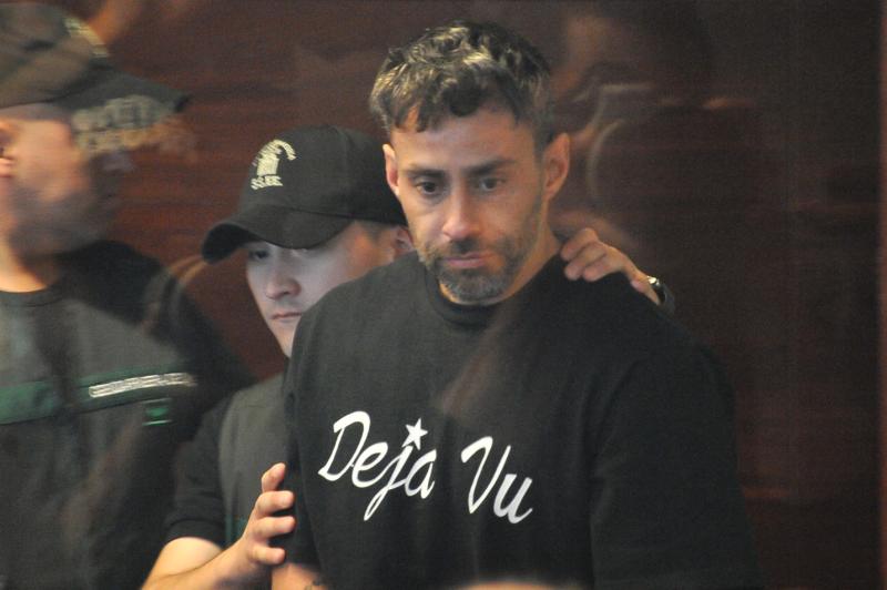 Valdivia llegando a la audiencia de formalización - Créditos: Photosport