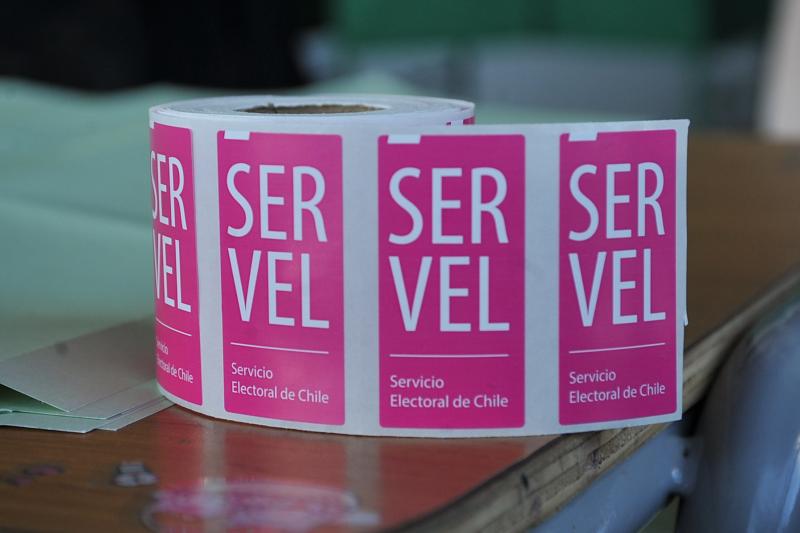 T13 - Elecciones 2024: Inicia el cierre de mesas tras primera jornada de votación