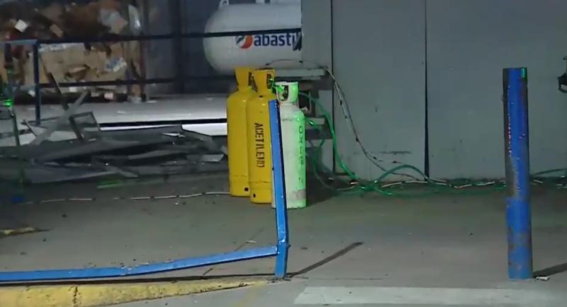 T13 - Detonan cajero automático de supermercado en Renca