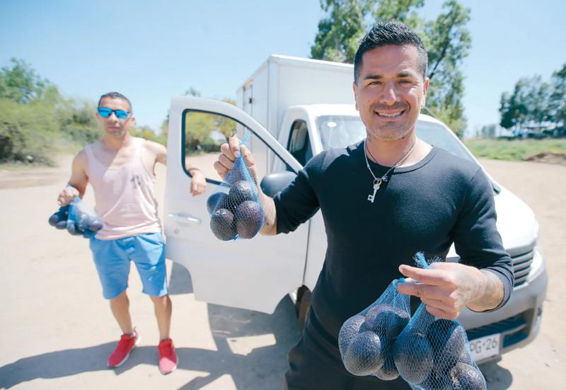 Kike Acuña con su nuevo negocio - Créditos: LUN