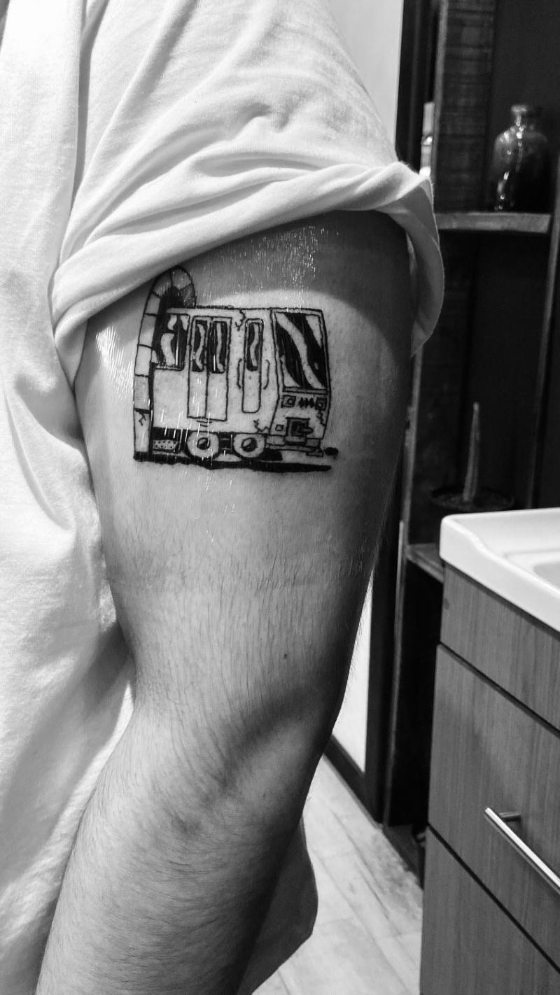 'X' - Tatuaje del Metro
