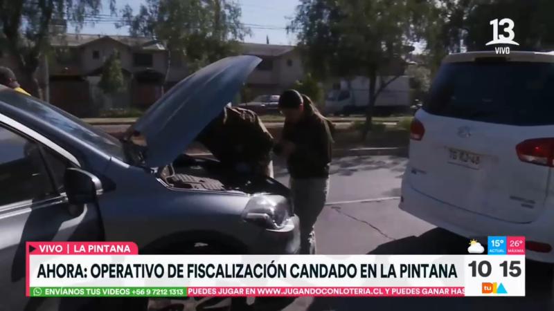 Canal 13 - Sujeto que conducía auto robado camuflaba impactos de bala con stickers