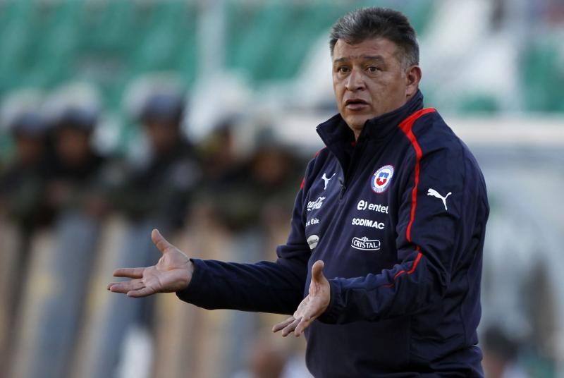 Claudio Borghi podría retomar su carrera de DT - Crédito: Photosport