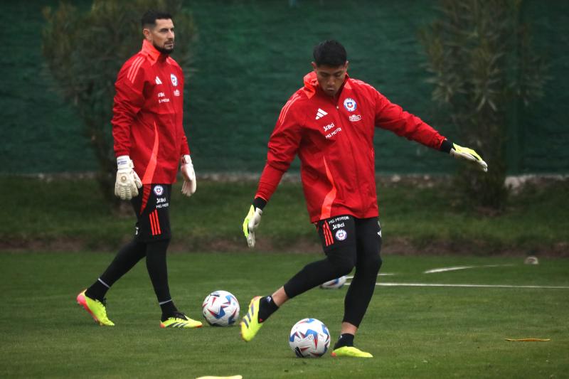 Cortés seguirá siendo el indiscutido en la Roja - Créditos: Photosport