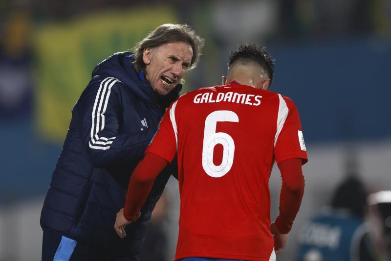 Ricardo Gareca volverá en unos días al país - Créditos: Photosport