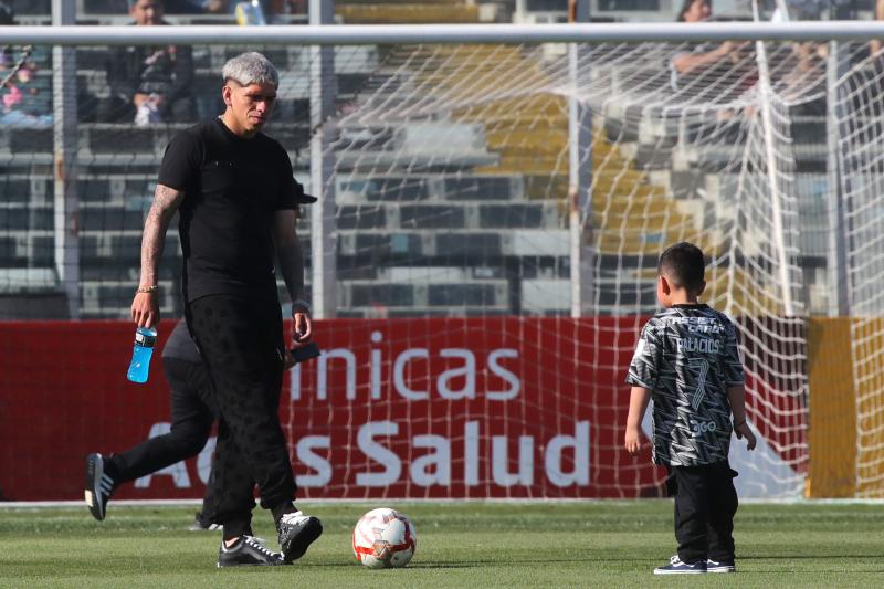 Palacios en la cancha del Monumental - Créditos: Photosport