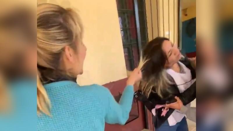 Redes sociales - Brutal golpiza a profesora en Argentina