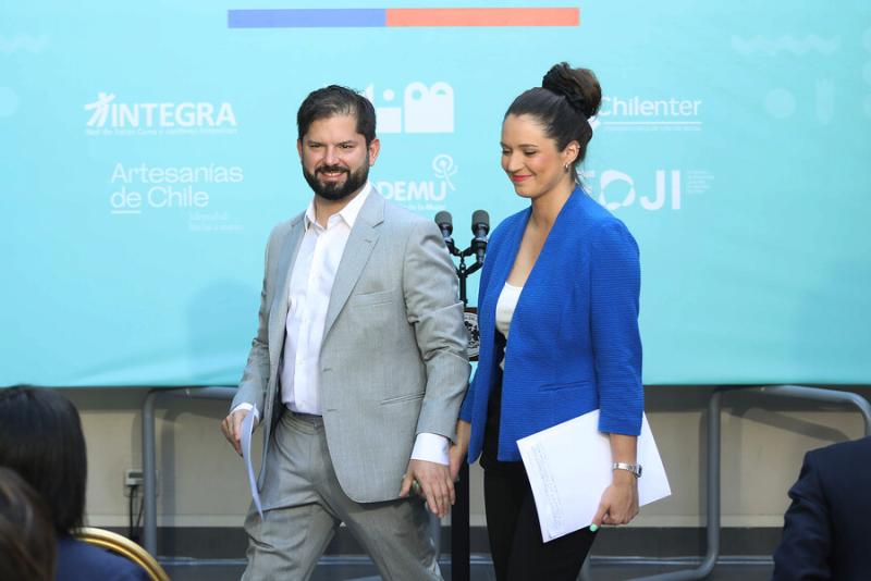 Agencia Uno - Presidente Boric e Irina Karamanos