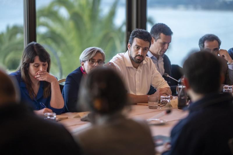 Al cónclave asistieron el equipo de ministros, presidentes de partidos de la coalición, así como alcaldes y gobernadores regionales - X Gabriel Boric