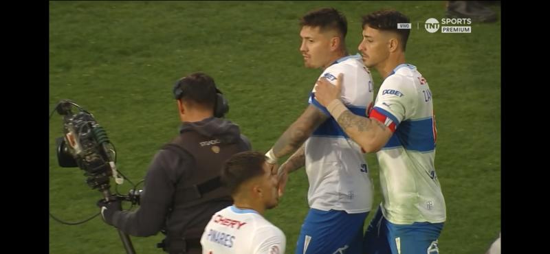 Nicolás Castillo furioso tras perder el Clásico Universitario - Créditos: Captura TNT Sports