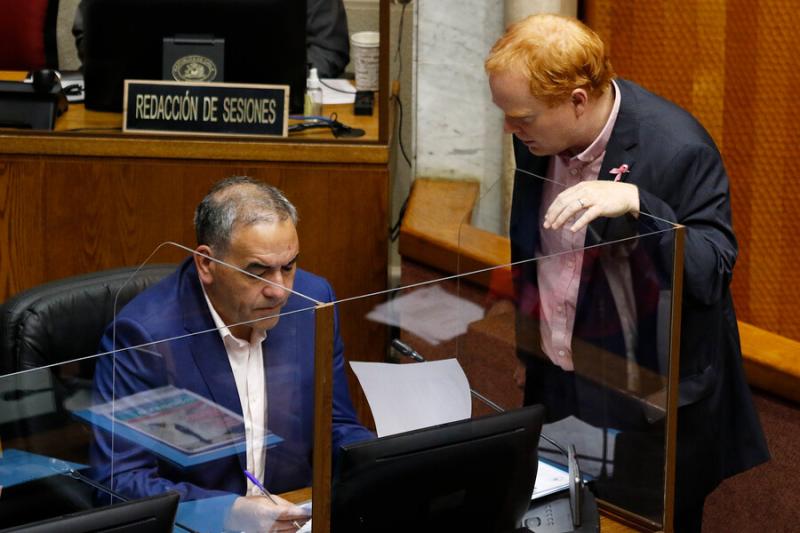 Agencia Uno - Senadores Fidel Espinoza y Rojo Edwards