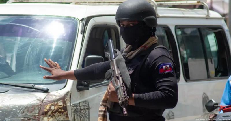 Deutsche Welle - Haití: pandilleros atacan barrio y dejan al menos 70 muertos