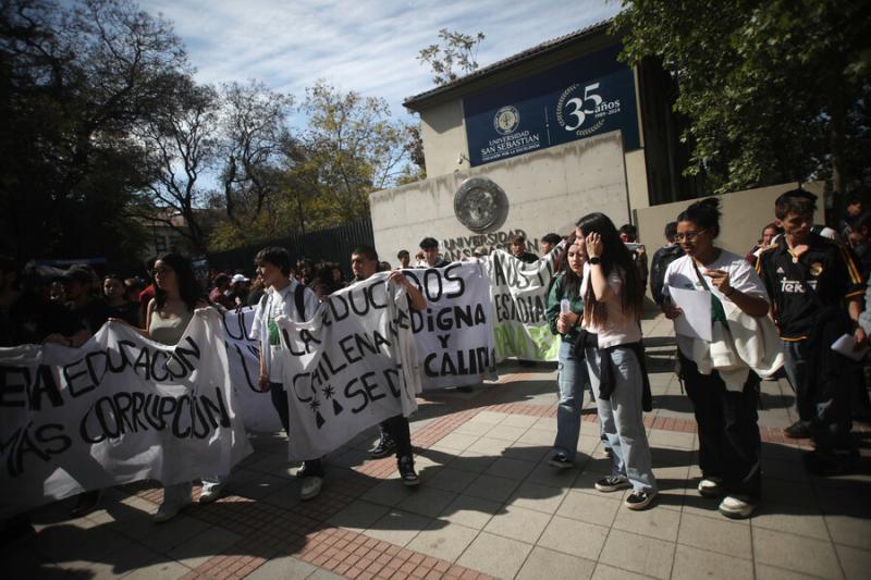 ATON - Protestas en la USS por sueldo de Cubillos