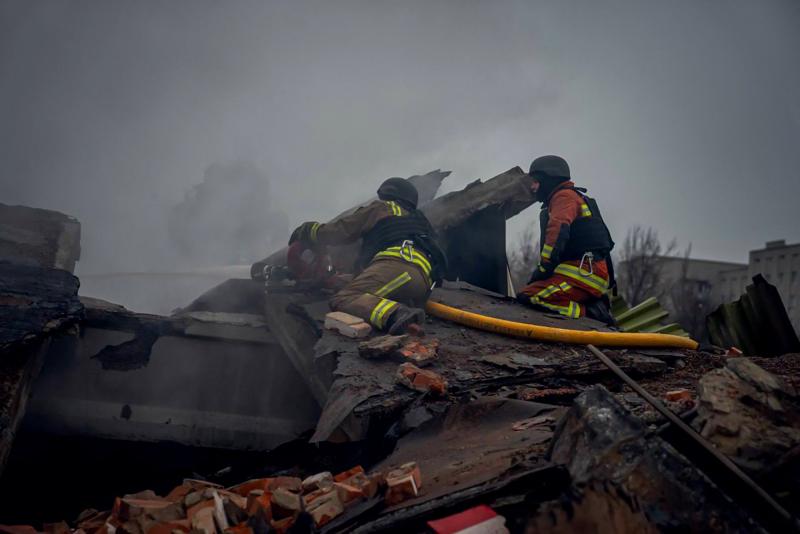 AFP News - Ucrania acusa nuevo "ataque masivo" ruso a su sistema energético tras activar alerta aérea nacional