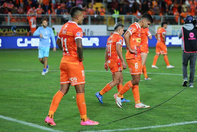 Cobreloa necesita un milagro para permanecer en Primera - Créditos: Agencia Uno