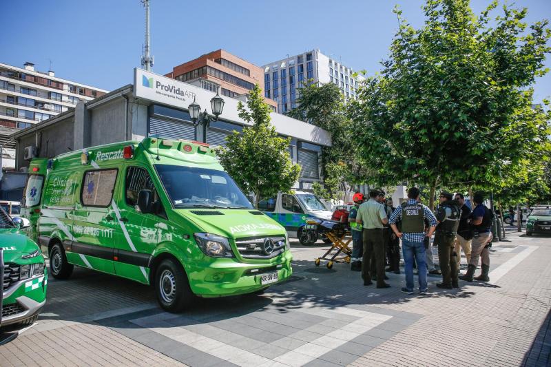 Agencia Uno - Trabajadora de AFP tomada como rehén en Las Condes