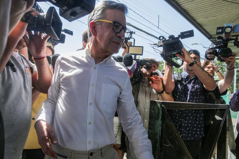 Joaquín Lavín Infante visitó a Cathy Barriga - Agencia Uno