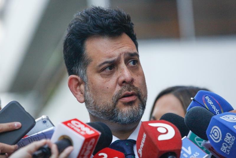 Agencia Uno - Jonatan Valenzuela, abogado del Presidente Boric