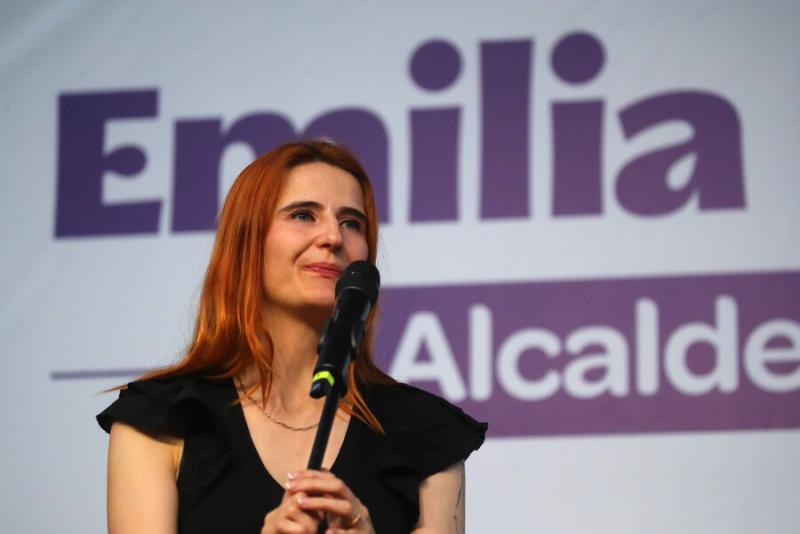 ATON - Emilia Ríos renunció a la alcaldía de Ñuñoa