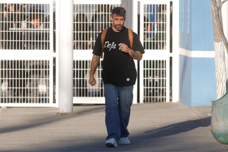 Aton - Jorge Valdivia