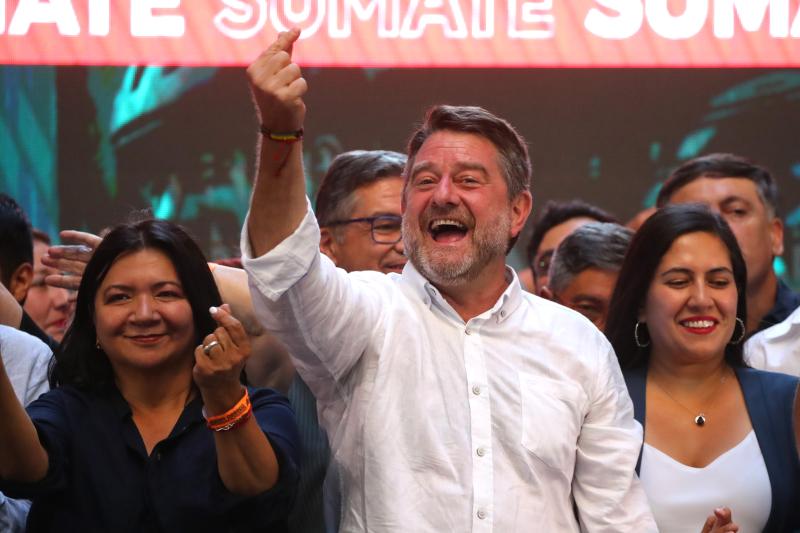 La UC le envió un mensaje a Claudio Orrego - Crédito: Aton