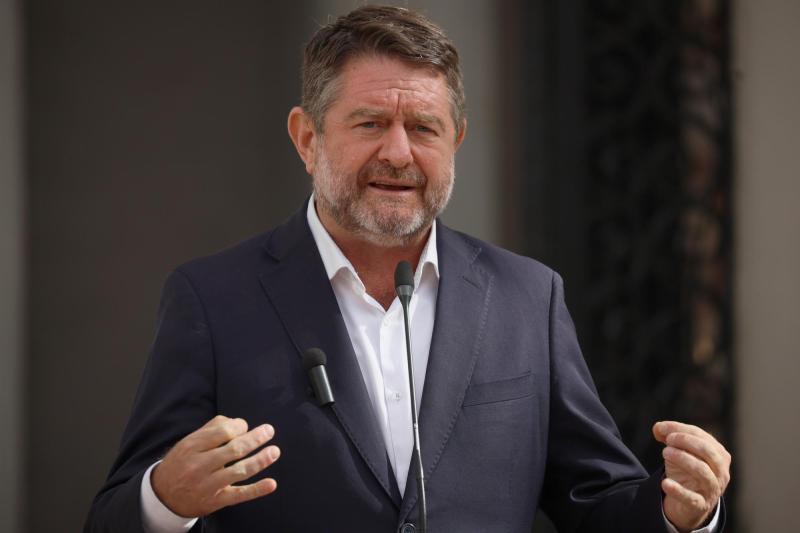Aton - Claudio Orrego se reunió con el Presidente Boric en La Moneda