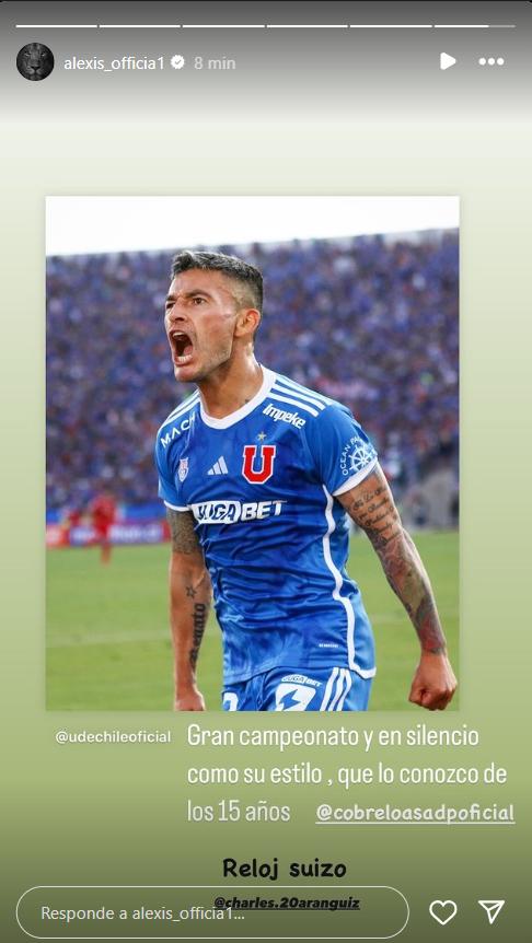 Alexis Sánchez felicita a Charles Aránguiz por título de la U - Créditos: Photosport