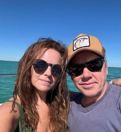 T13 - José Miguel Viñuela celebra sus 50 años en un lujoso yate en Miami junto a familia y amigos | Instagram