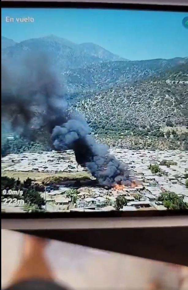 Incendio en Puente Alto @/Bayron_Lopez01