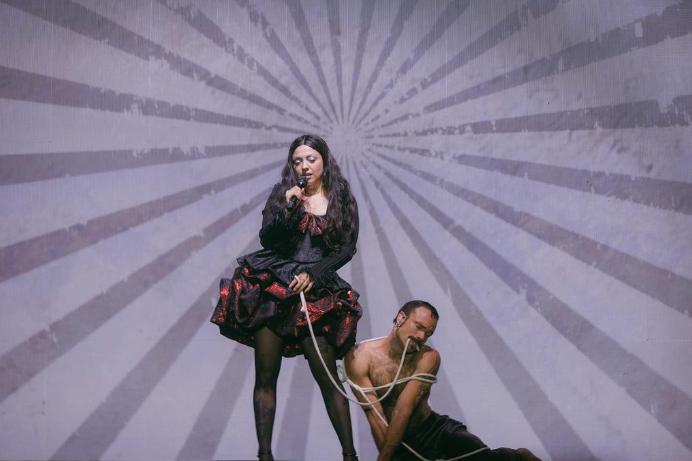 Instagram - Histórico: Mon Laferte se convierte en la primera chilena en la historia nominada a los Premios Grammy