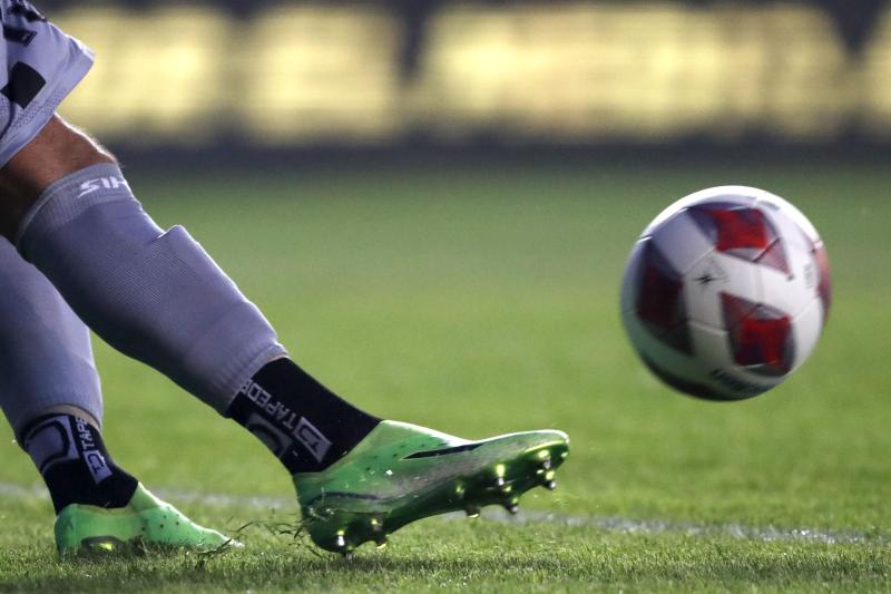 Capitanes del fútbol chileno entregaron peticiones a la ANFP - Créditos: Photosport