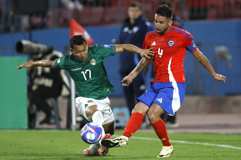 Mauricio Isla se suma a la convocatoria de la Roja - Crédito: Photosport