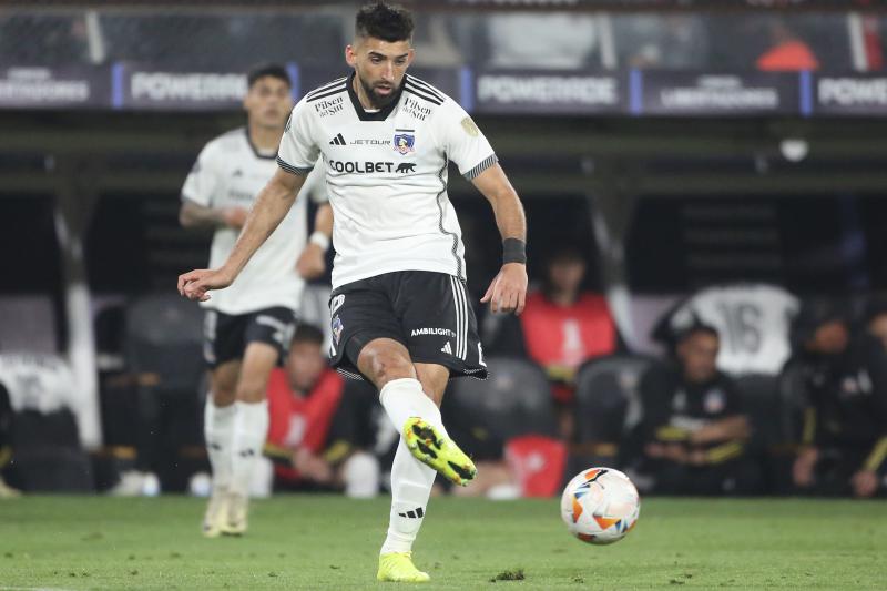 Emiliano Amor se despidió de Colo Colo - Crédito: Photosport