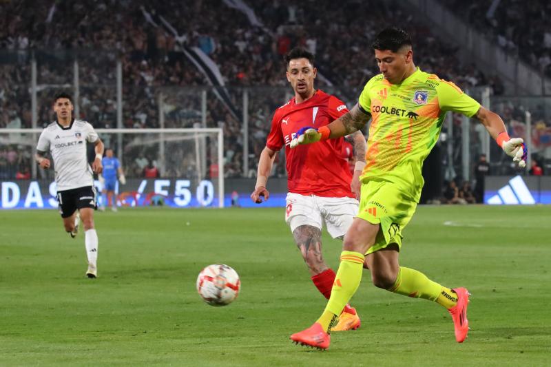 Brayan Cortés todavía no renueva su contrato con Colo Colo - Créditos: Photosport