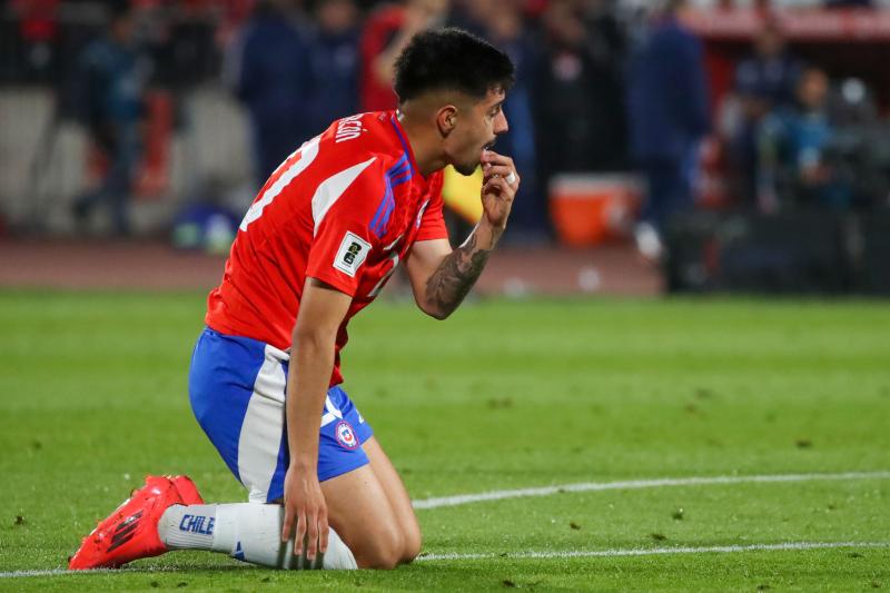 Williams Alarcón es la primera baja de la Selección Chilena - Créditos: Photosport