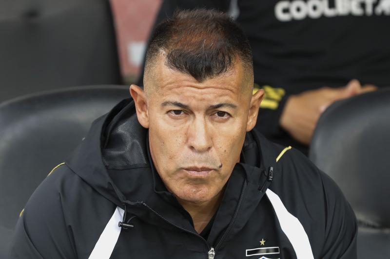 Jorge Almirón hizo un furioso descargo - Crédito: Photosport