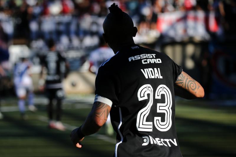 Vidal seguirá en Colo Colo hasta diciembre del 2026 - Créditos: Photosport