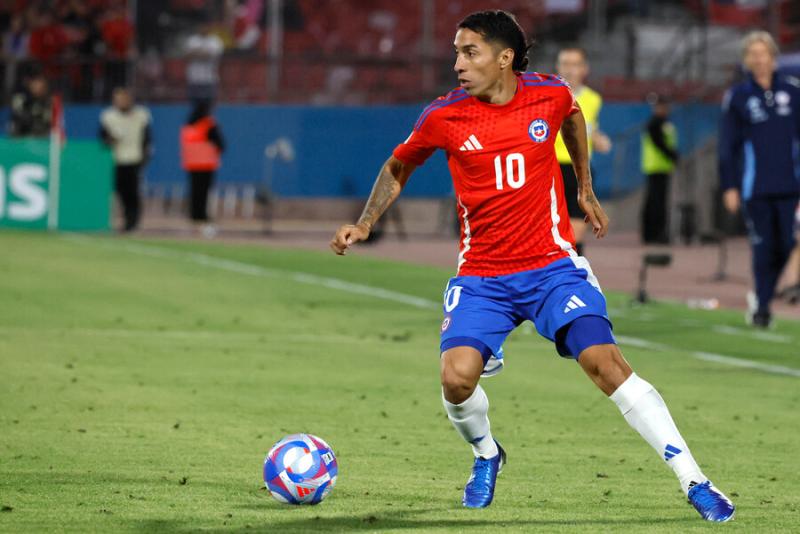 Luciano Cabral dedicó palabras para Jorge Valdivia - Créditos: Photosport