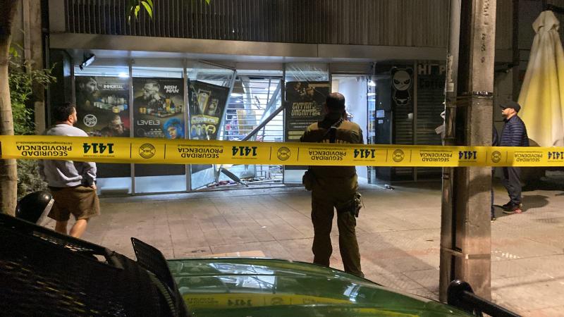 Robo con alunizaje en local de artículos de peluquería en Providencia