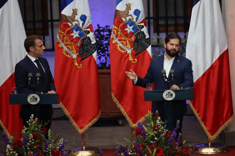 ATON - Emmanuel Macron y Gabriel Boric