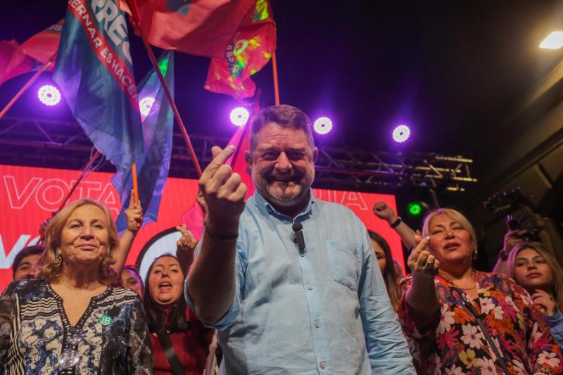 Agencia Uno - Gobernador de la región Metropolitana, Claudio Orrego