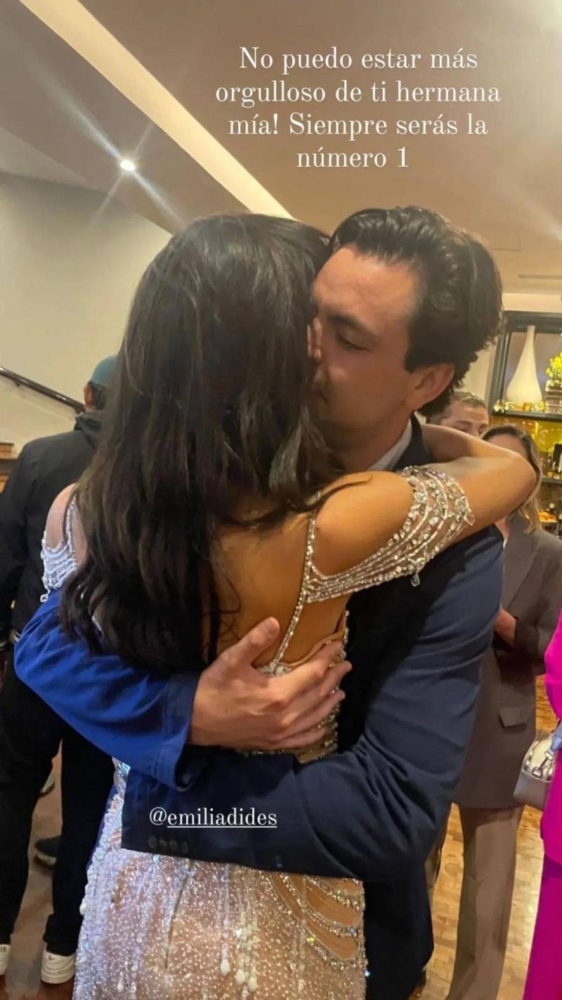 Instagram - Emilia Dides y su hermano Maximiliano