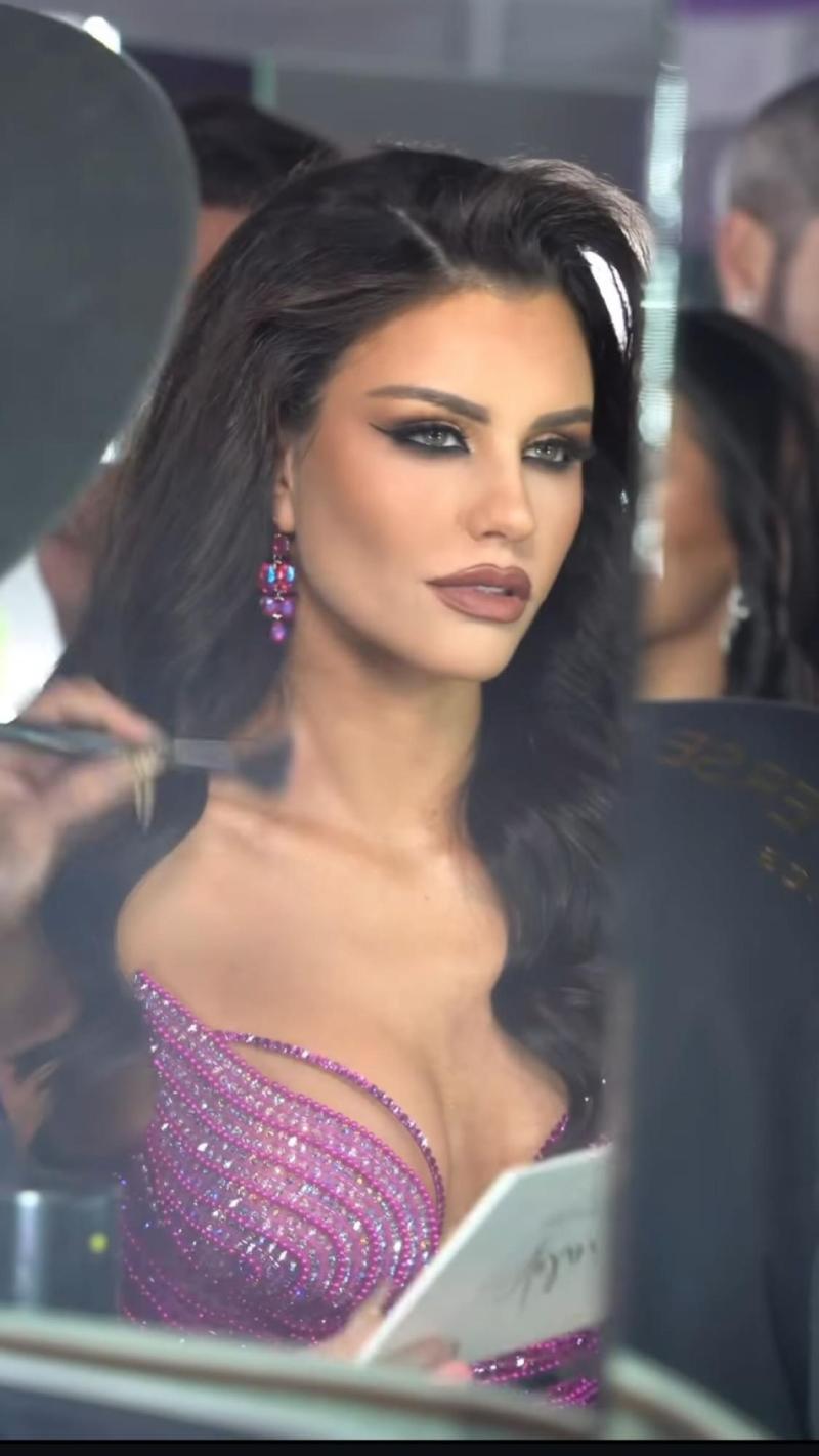Instagram - Emilia Dides en traje de gala en el Miss Universo 2024
